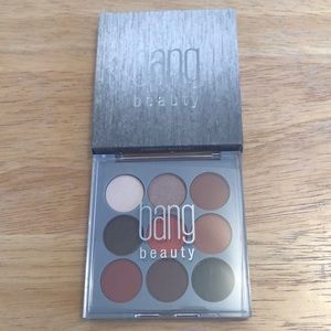 Eyeshadow palette